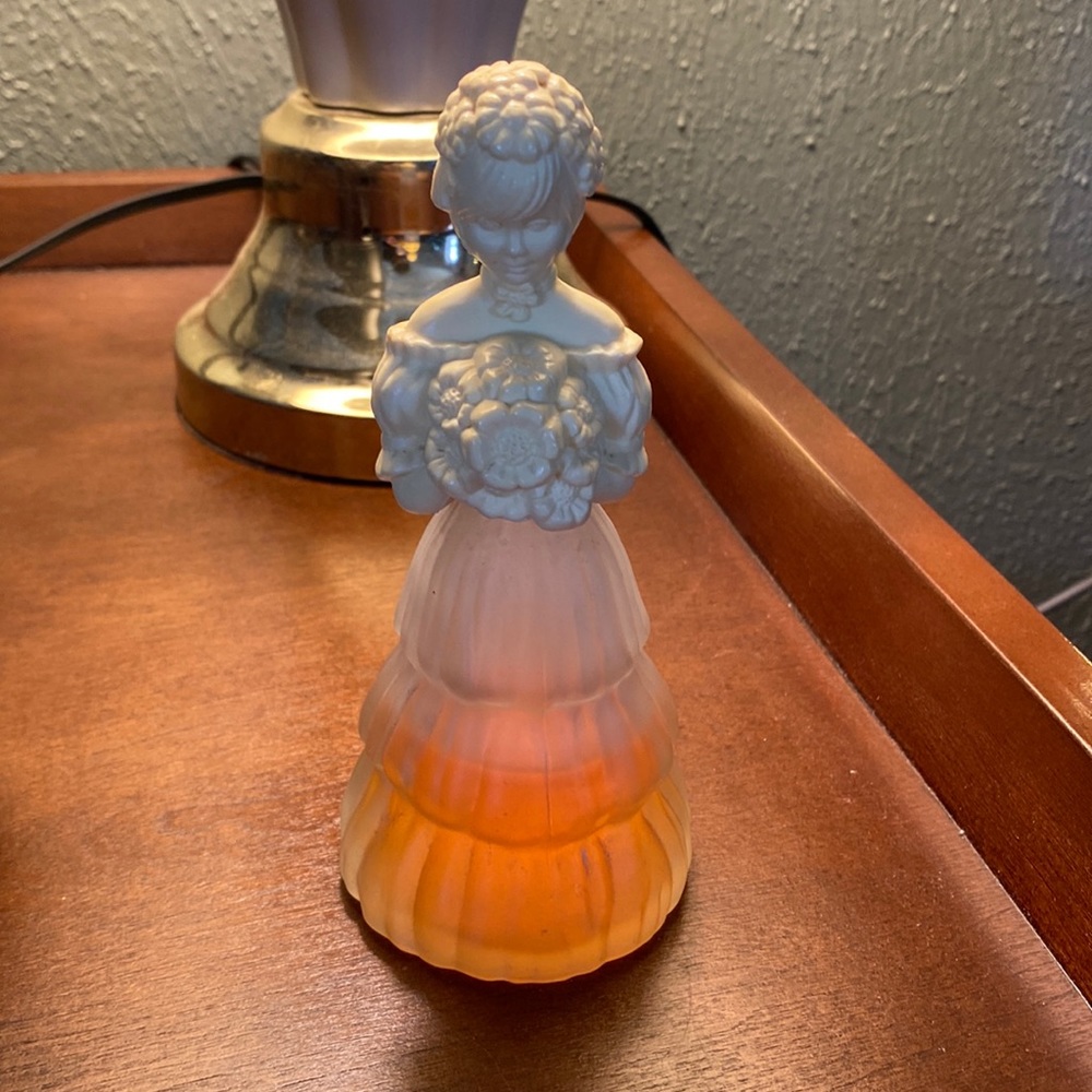 Vintage 1970s Avon perfume Victorian figurine perfume bottle